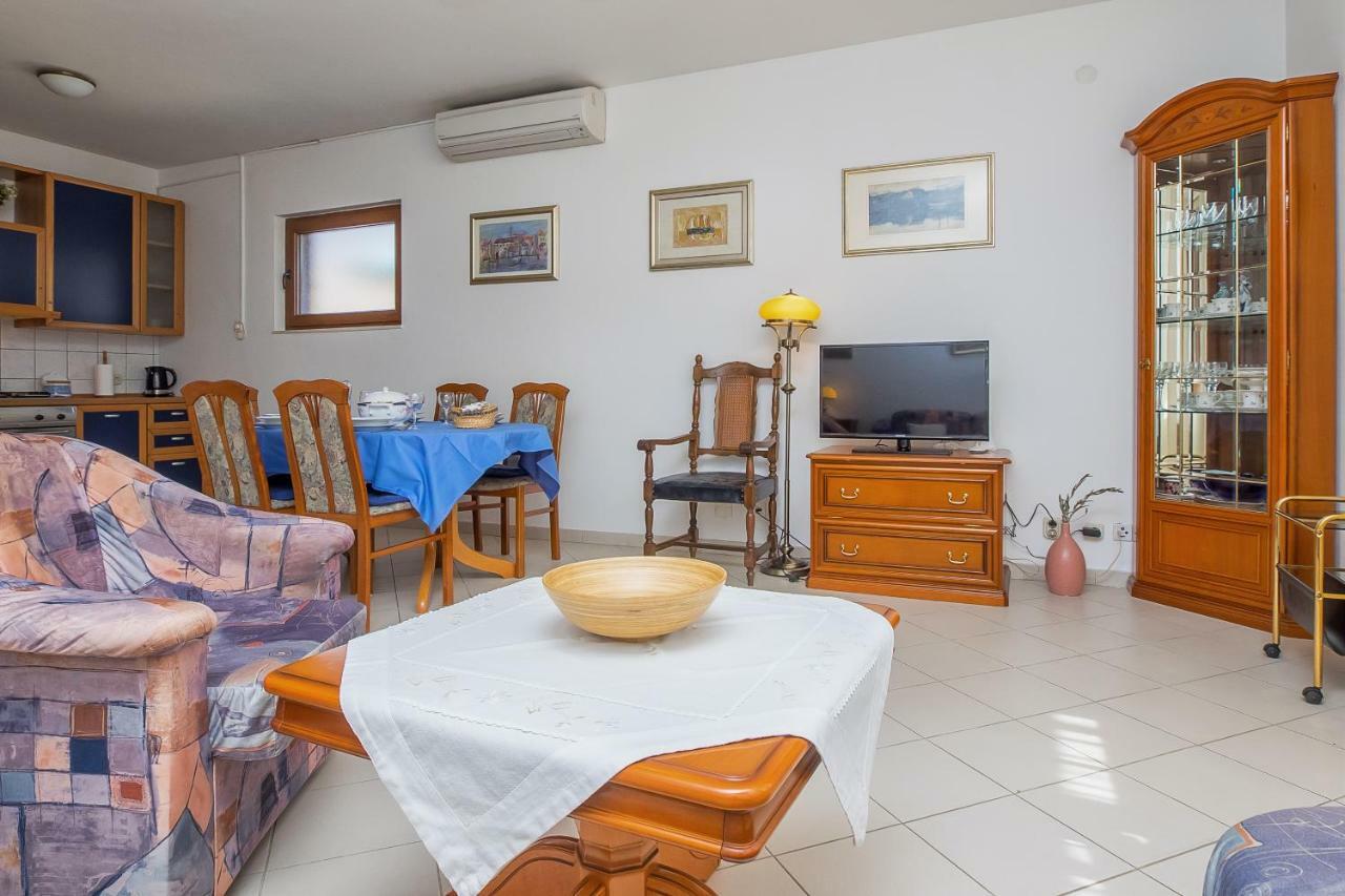 טרוגיר Apartment Olivera מראה חיצוני תמונה